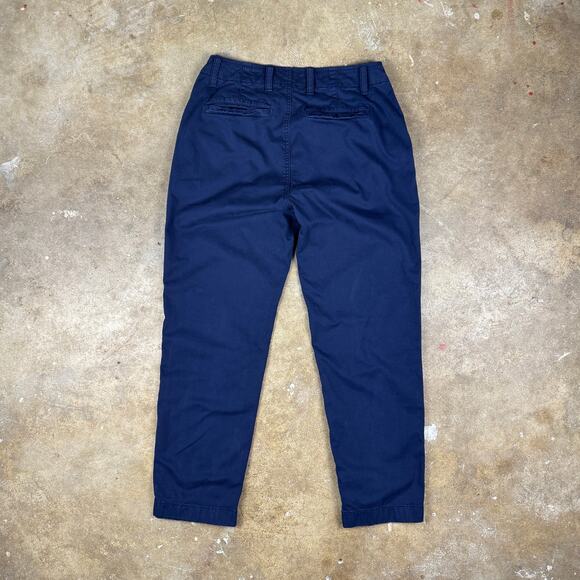 GAP Women’s Downtown Khaki Pants Navy Blue Size 6 Cropped Classic Chino - Picture 4 of 14
